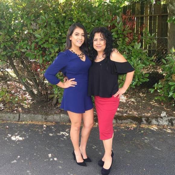 Meet your Posher, Monica - Picture 1 of 1